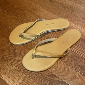 Hari Mari flips flops